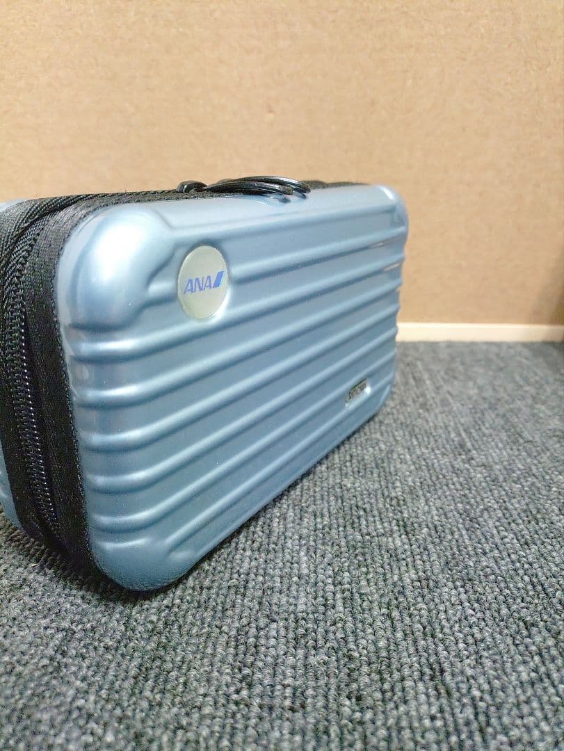 108☆ ANA×RIMOWA アメニティ トラベルポーチ スカイブルー
