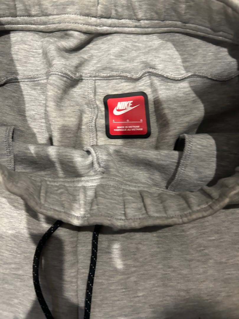 NIKEテックフリースぐれー ほか2点まとめ売り