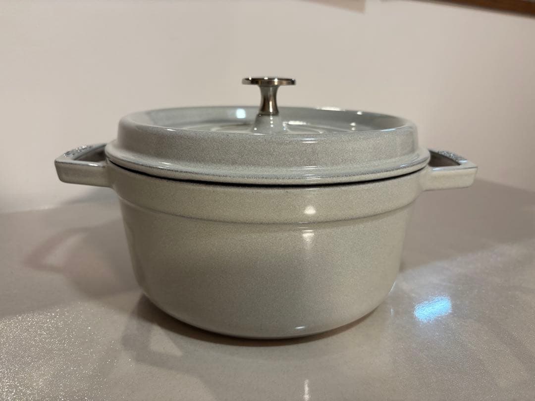 ストウブ 鍋 Staub ピコ・ココット ラウンド 22cm 両手鍋 IH対応