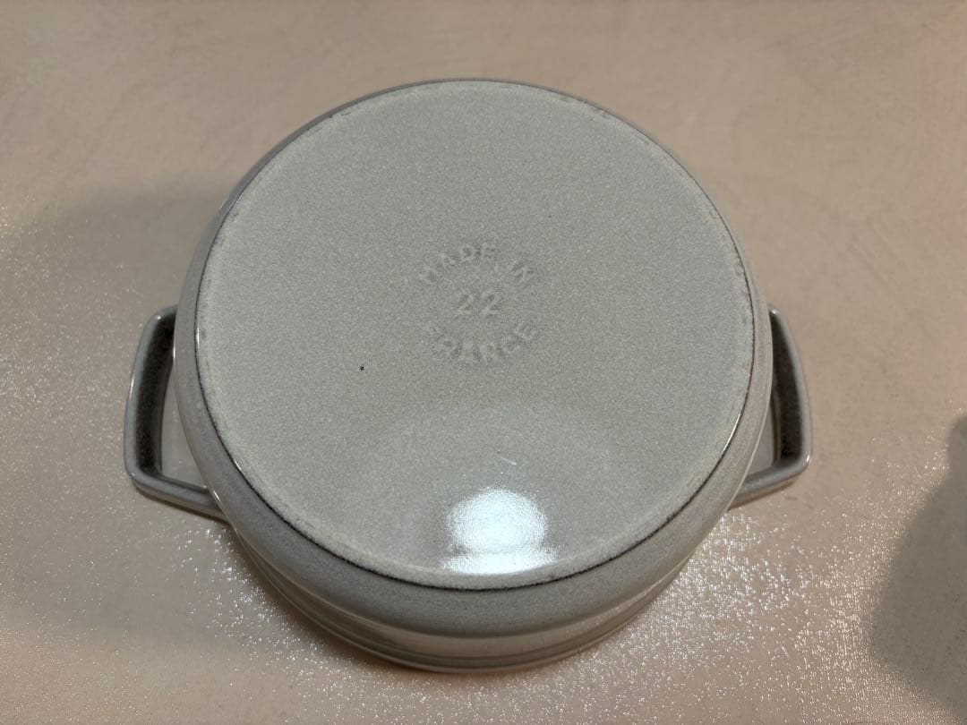 ストウブ 鍋 Staub ピコ・ココット ラウンド 22cm 両手鍋 IH対応