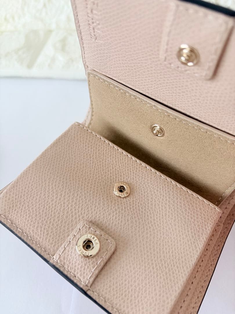 みぅみぅ☆　　　　　　FURLA財布