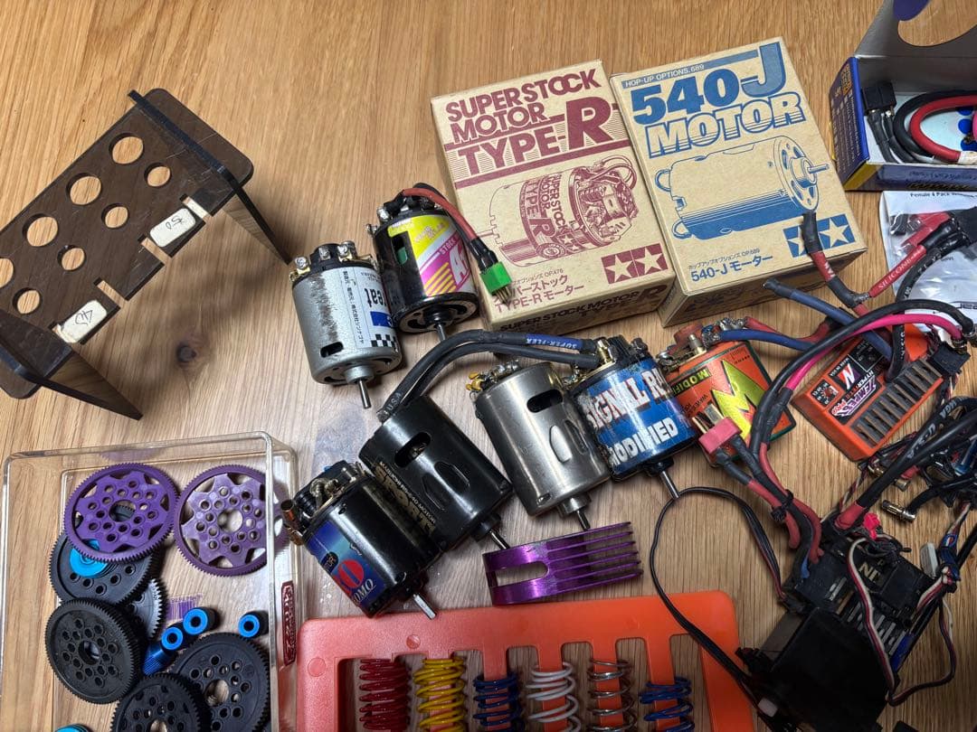 RCカー用パーツセット（モーター、ギア、スプリングなどetc）
