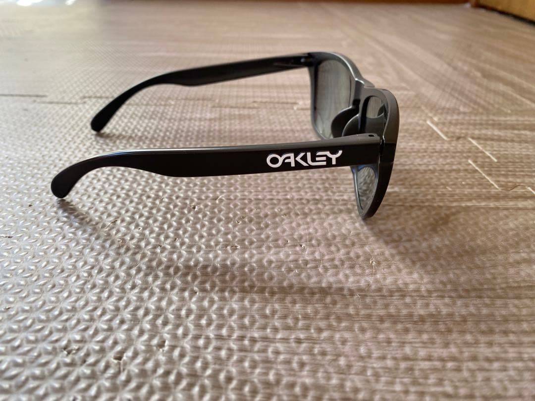 Oakley フロッグスキン Custom サングラス ブラック 偏光