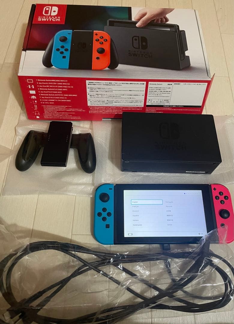 Y*太様 Nintendo Switch ネオンブルー・ピンク 本体