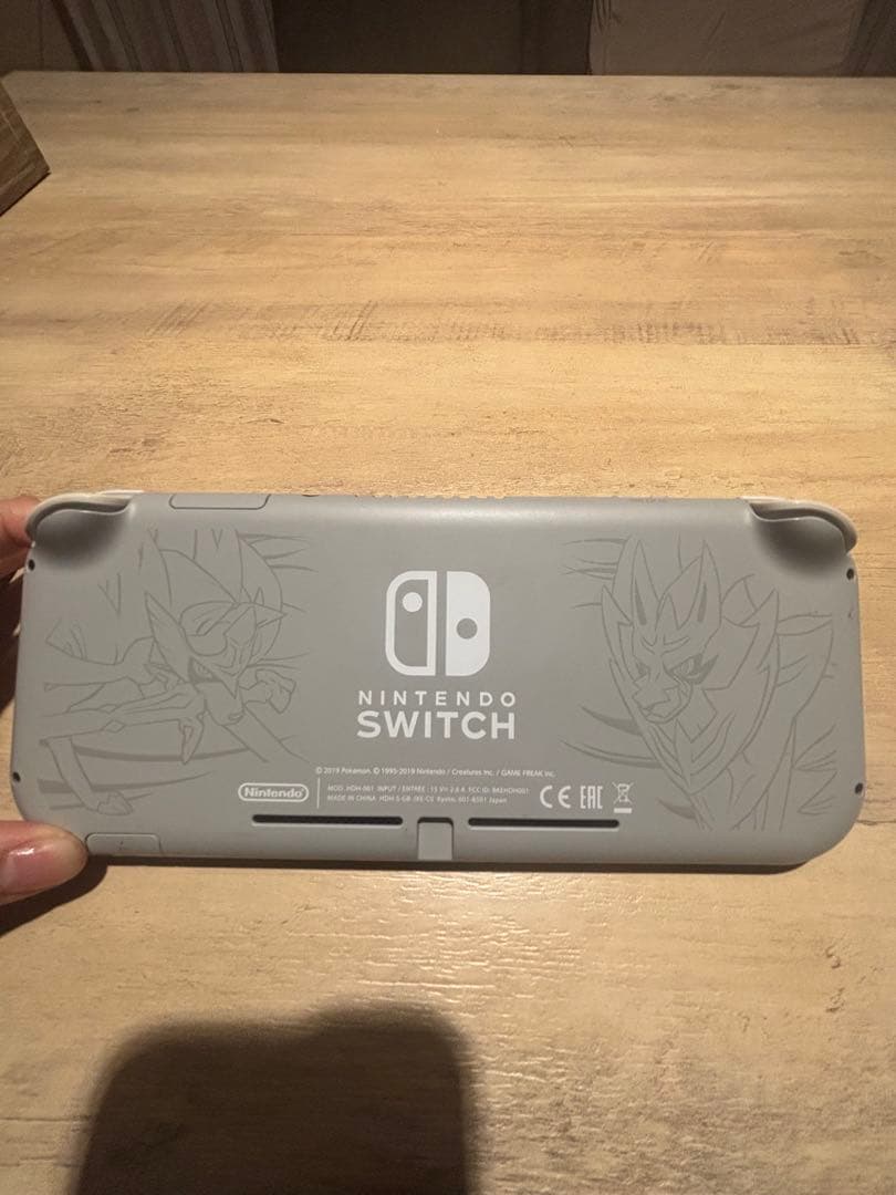Nintendo Switch Lite グレー/青/赤