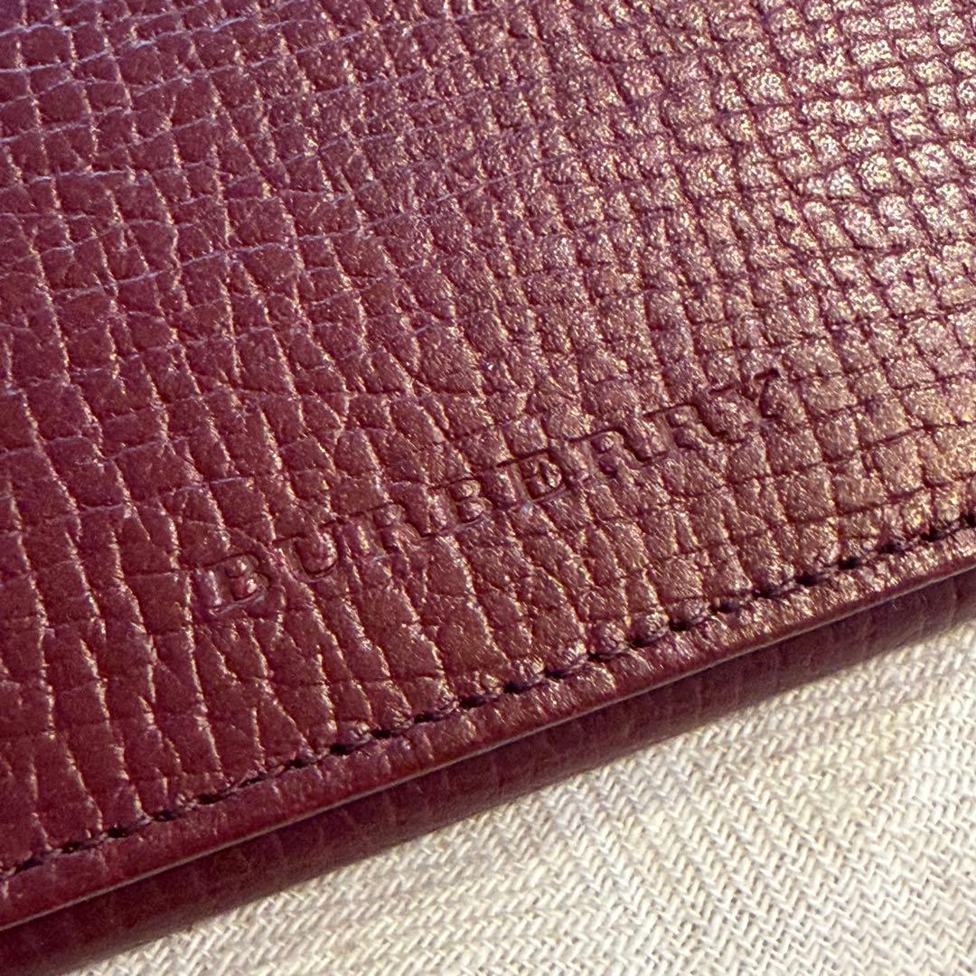 【新品・未使用】Burberry名刺入れ（牛革・国産）