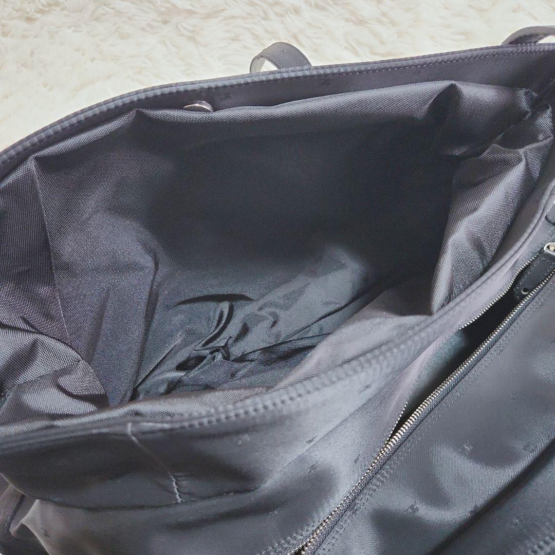 値下げ不可★courregesクレージュ ボストンバッグ 肩がけ 柄 黒 旅行用