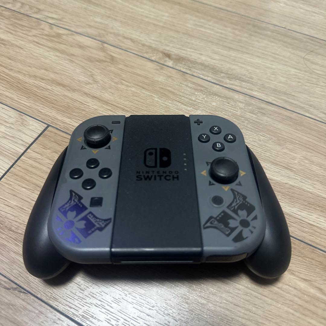 Nintendo Switch モンスターハンターライズ版本体とマリオーパーティ