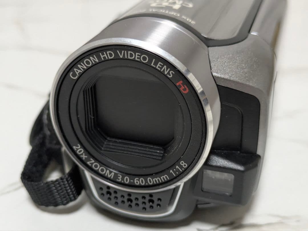 Canon　iVIS HF R10