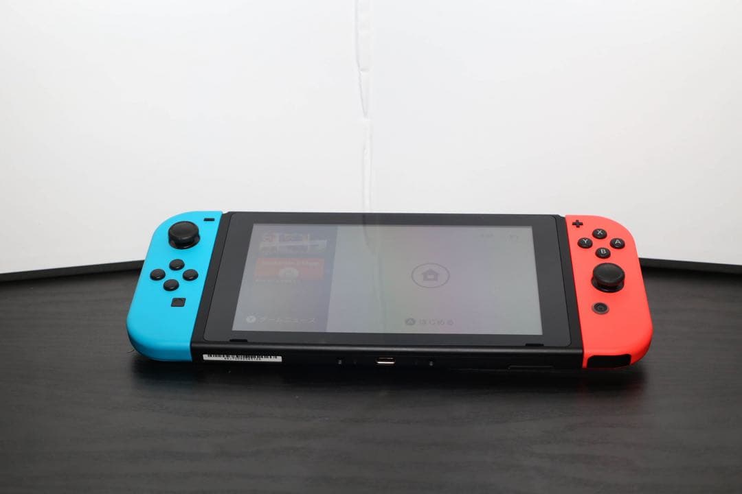 【完品】Nintendo Switch ネオンブルー/ネオンレッド 2019年