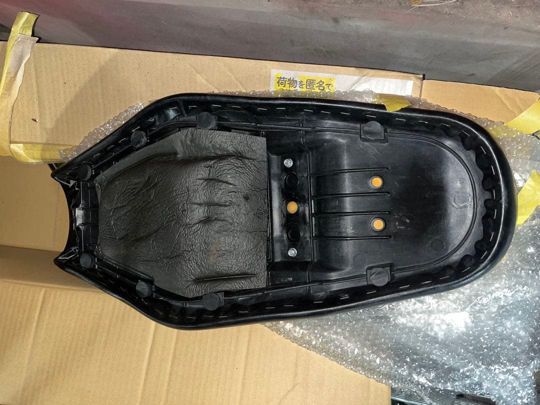 カワサキw400純正シート　美品　w650