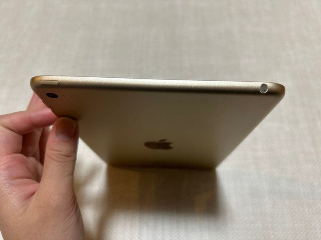 【本体のみ】iPad mini 第4世代 Wi-Fi モデル128GB ゴールド