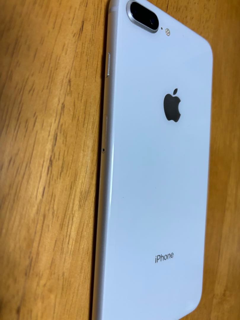 Apple iPhone 8 Plus シルバー 256g