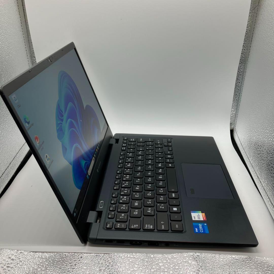 美品 超軽量 Dynabook 最上位　12世代 i5 16GB 新品SSD