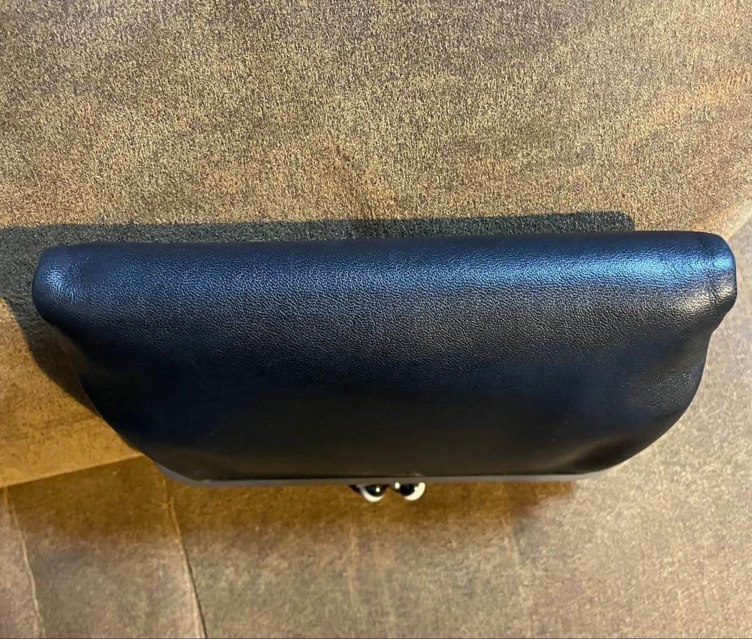 agnès b. 黒レザー　がま口二つ折り財布　アニエスベー　レザー財布