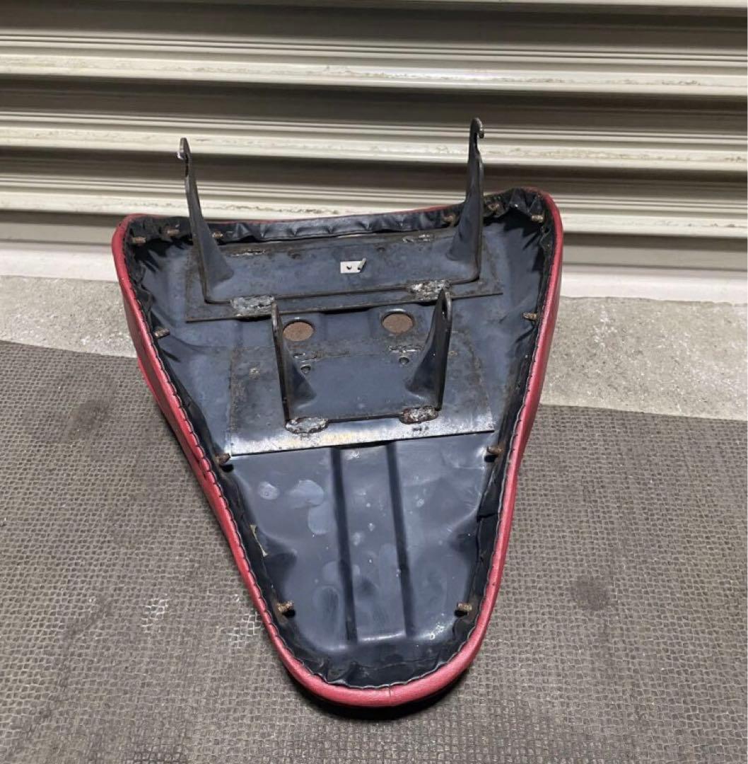 モンキー 12v Z50J 純正赤シート 中古品 送料無料 ゴリラ