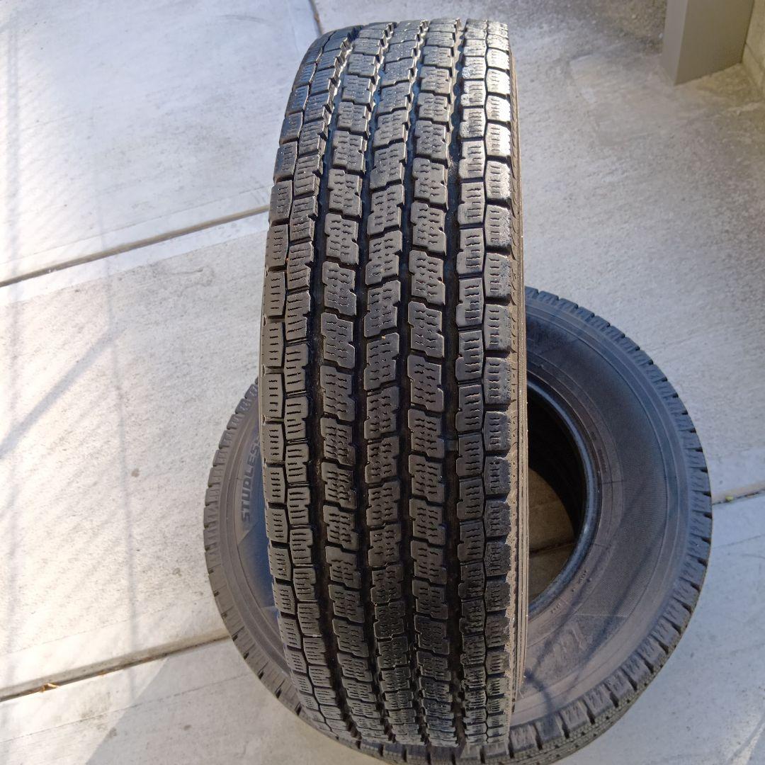 195/80R15 107/105L LT YOKOHAMA 3本での販売