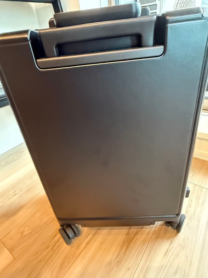 Level 8 Hegent Luggage キャリーケース