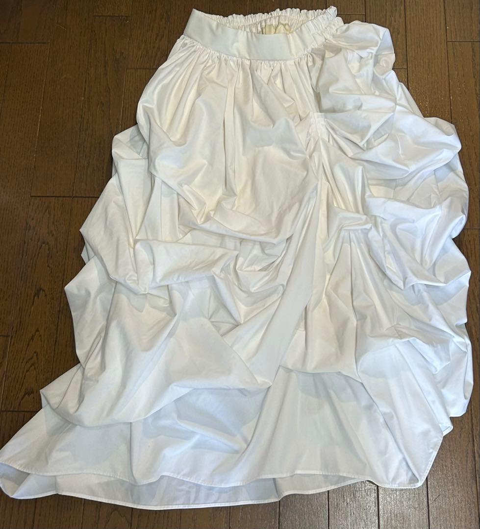「新品未使用」Olu. 【ラッピングスカートホワイト】定価 ¥12,000税込