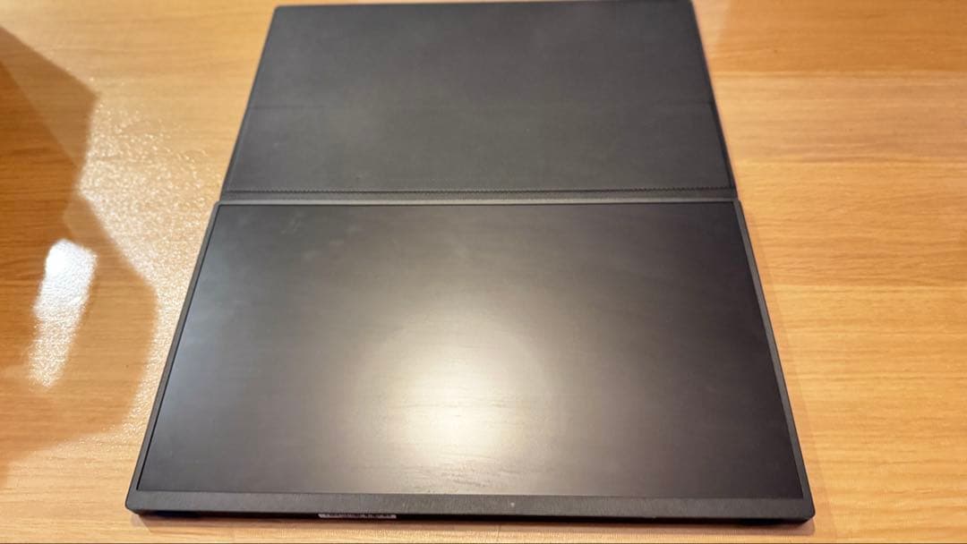 cocopar15.6インチ モバイルモニター
