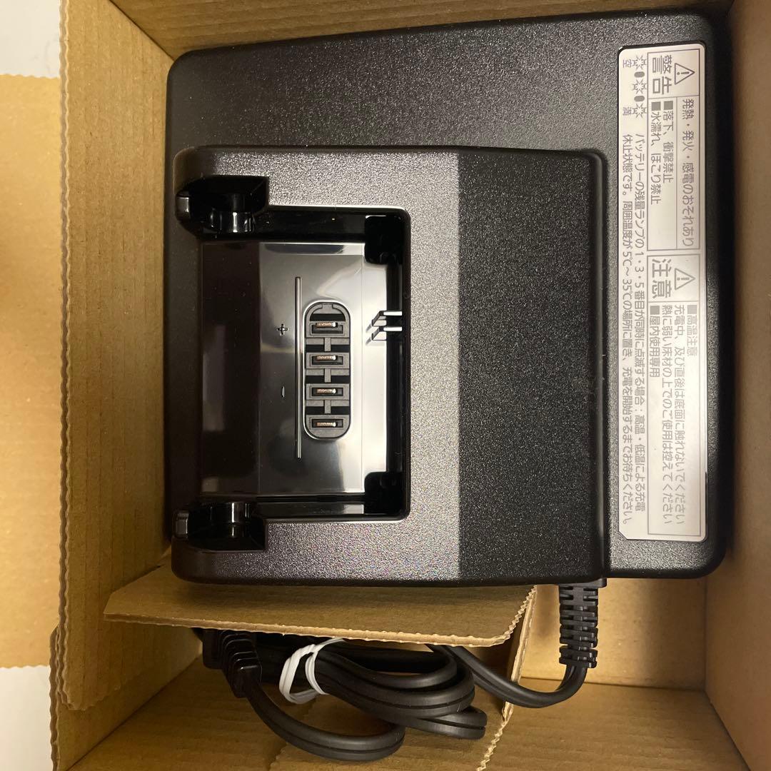 Panasonic NKJ075Z バッテリー充電器　リチウムイオン電池用