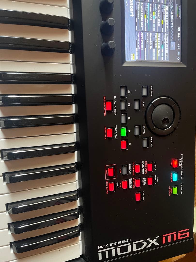 鍵盤楽器 YAMAHA MODX M6