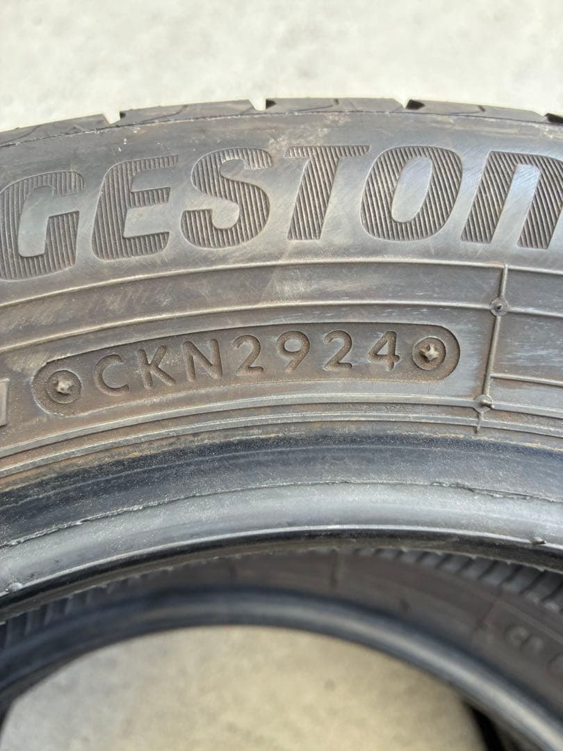 送料込み155/65r14BRIDGESTONE NEWNO4本セットバリ山