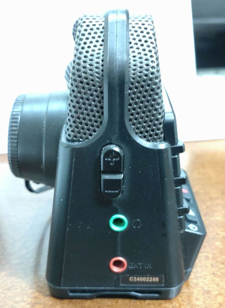 ZOOM Q2n 4K ハンディビデオレコーダー