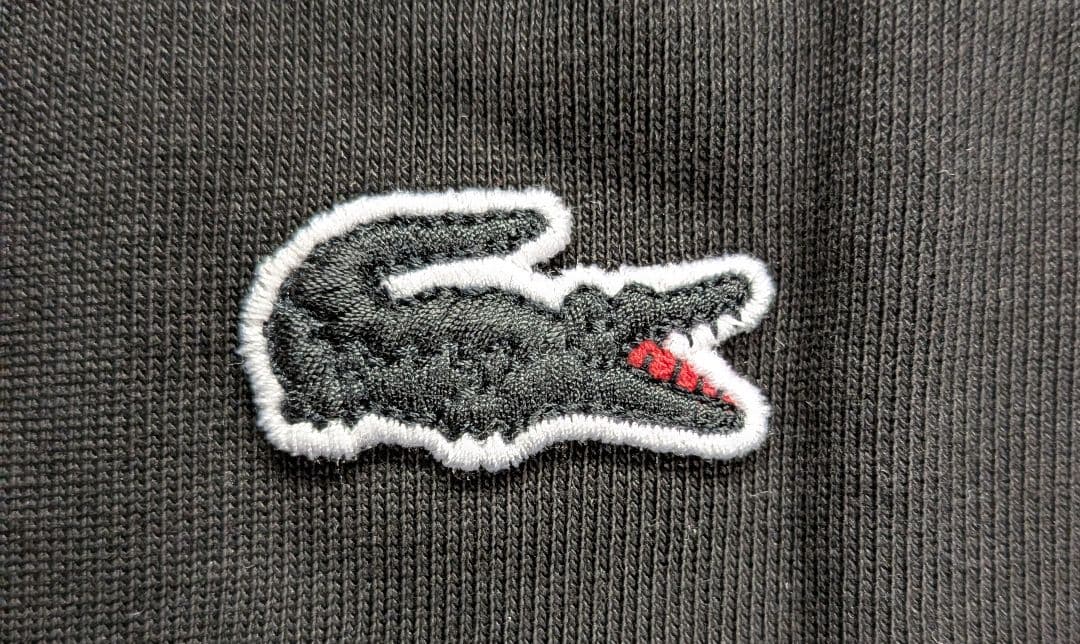 【新品・未使用】LACOSTE ブラック ロングスリーブ Tシャツ XS