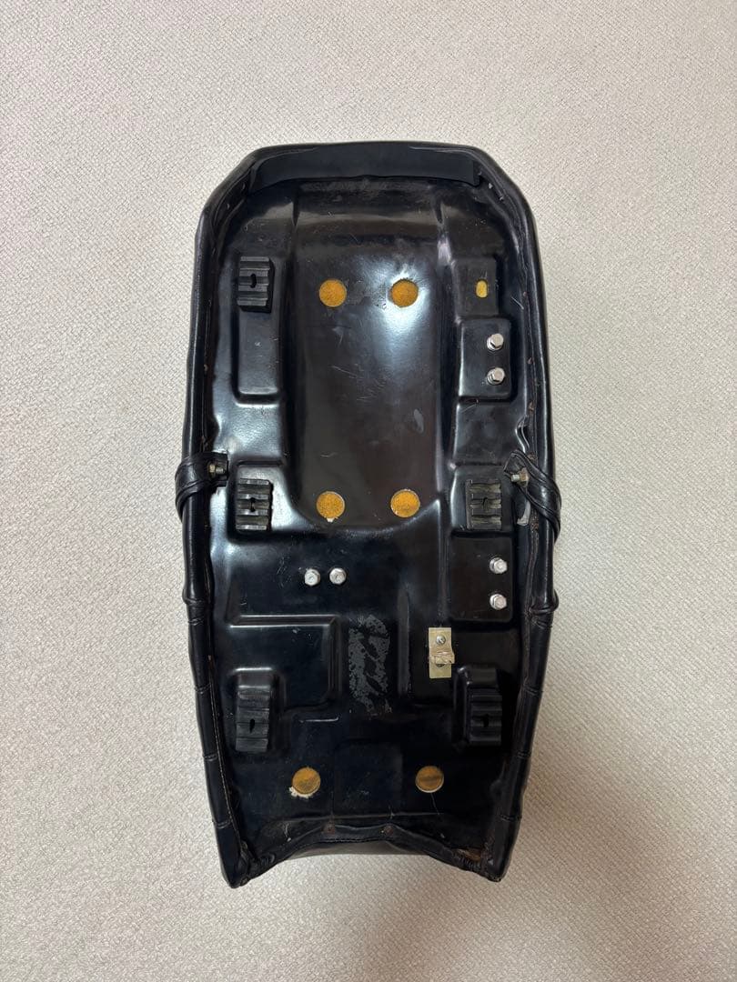 希少　カワサキ　Z250FT チョビ3段シート