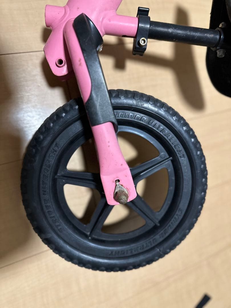 ストライダー　12インチ　ピンク　ヘルメット&プロテクターセット