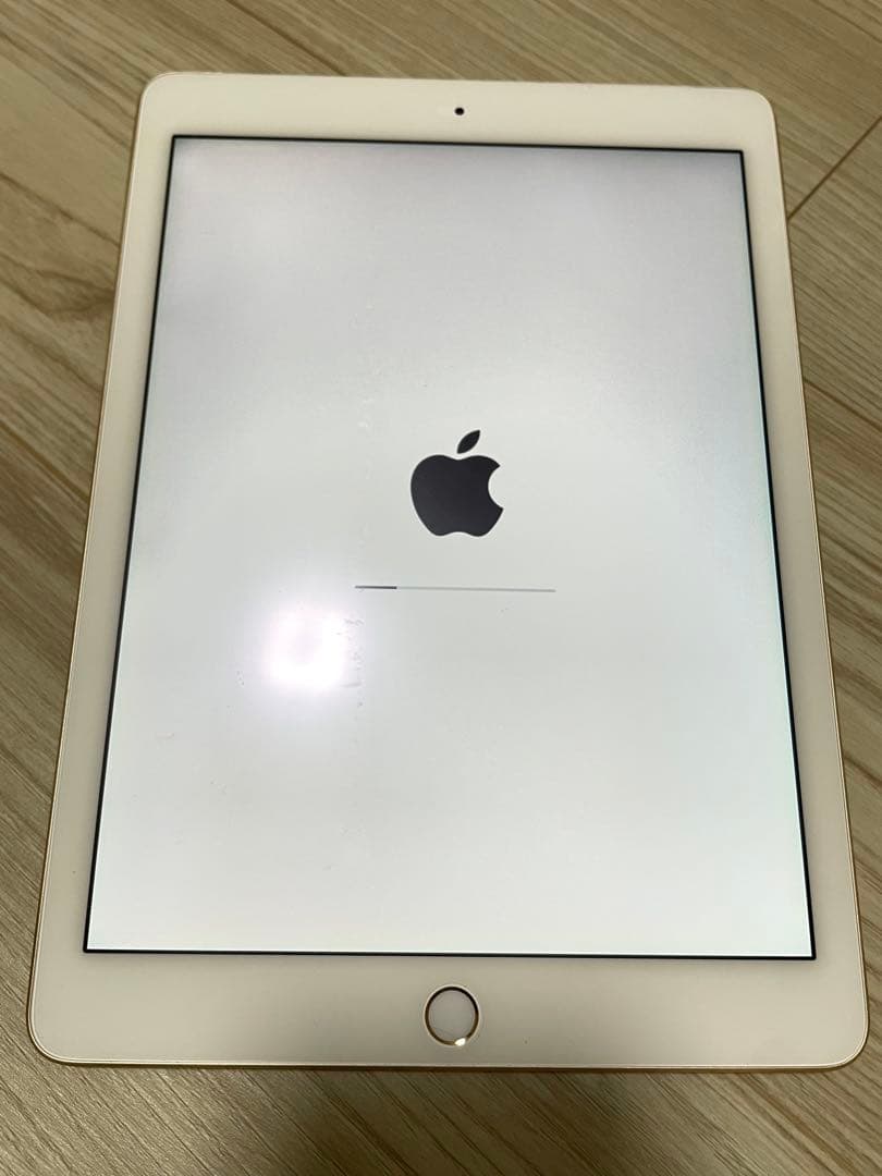 Apple iPad Air2 64GB ゴールド Wi-Fi＋cellular