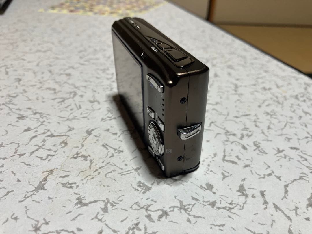 Nikon COOLPIX コンパクトデジタルカメラ Ｓ７００