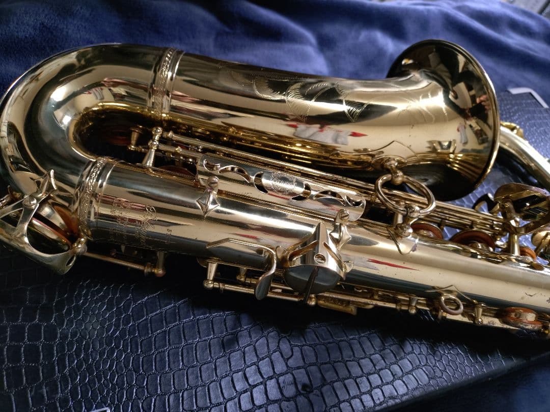 KAWAI（Grassi製）アルトサックス EAS 240L