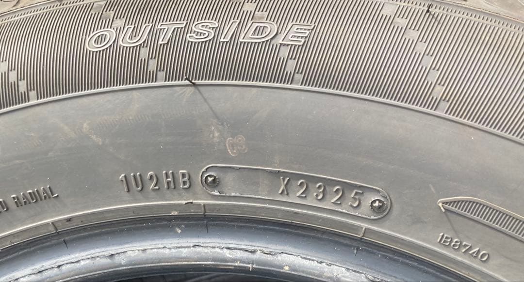 DUNLOP 215/65R16 25年製 夏タイヤ 【南-13 ②】