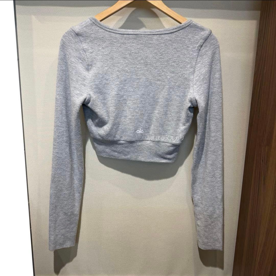 n*o様 alo yoga クロップド丈 Vネック ヨガウェア M トップスのみ