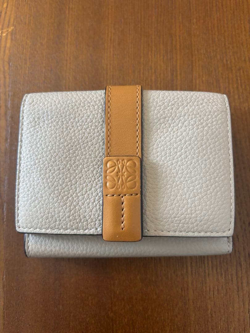 【美品】LOEWE トライフォールドコンパクトウォレット 折財布 バイカラー
