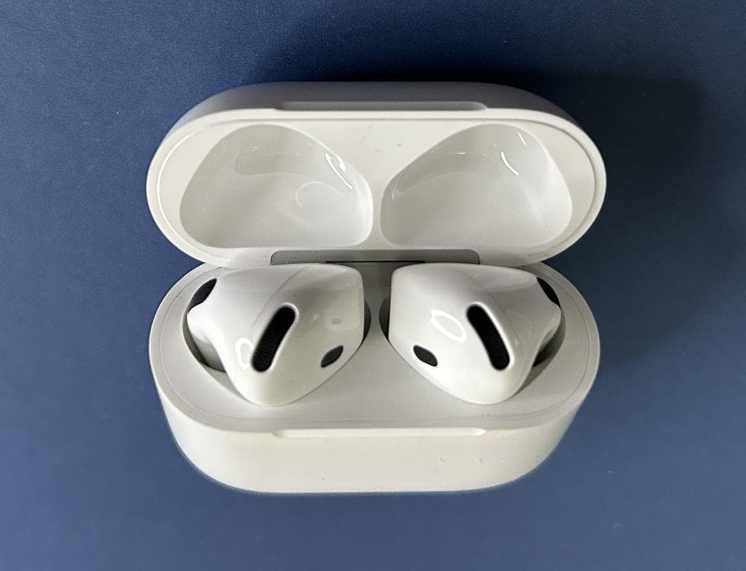 AirPods4 MXP63J/A USB-C　保証残あり　美品　正規品