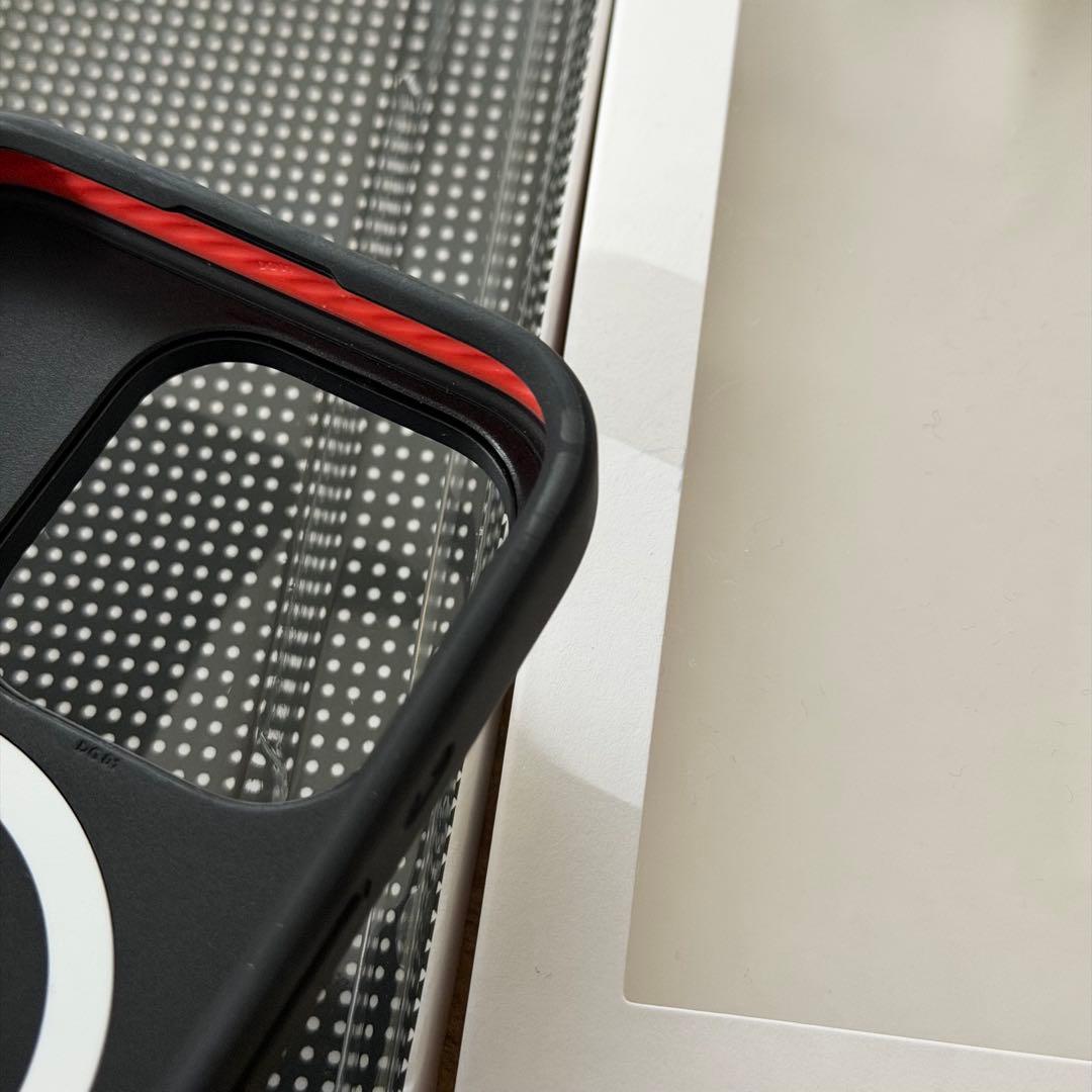 Casetify ケースティファイ iPhone15pro ドット スマホケース