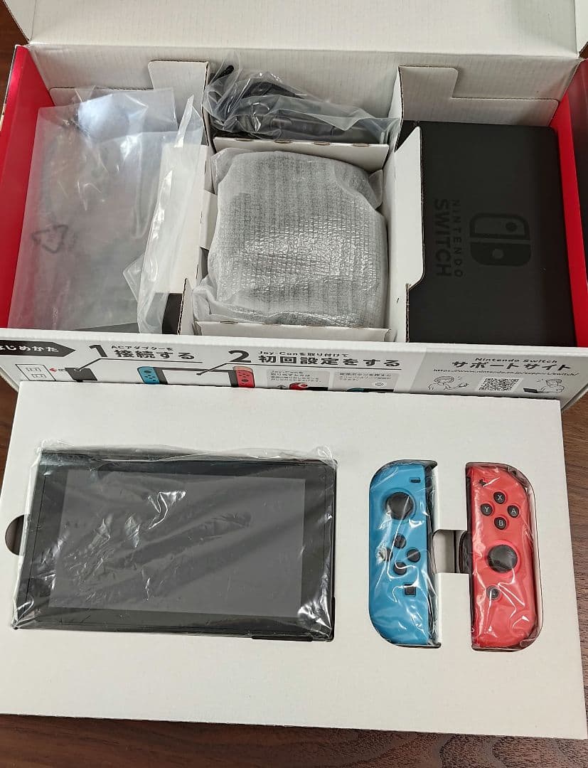 【美品】Nintendo Switch ネオンブルー/ネオンレッド　オマケ多数