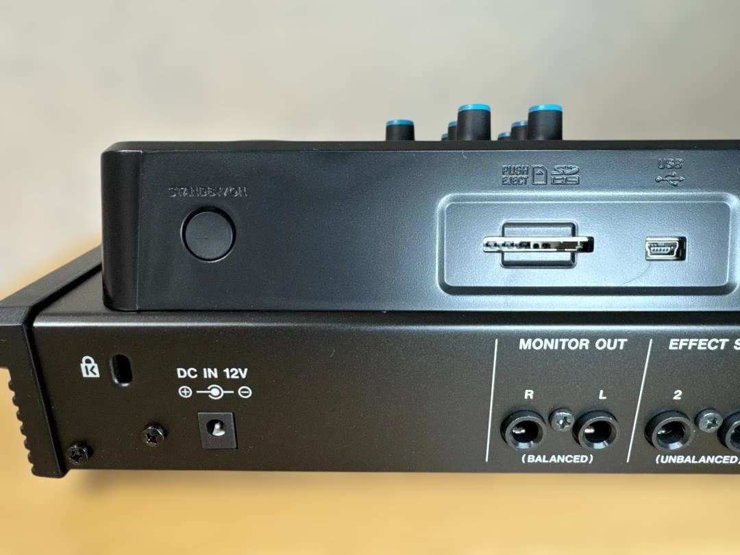 TASCAM　タスカム 32トラック マルチトラックレコーダー DP-32SD