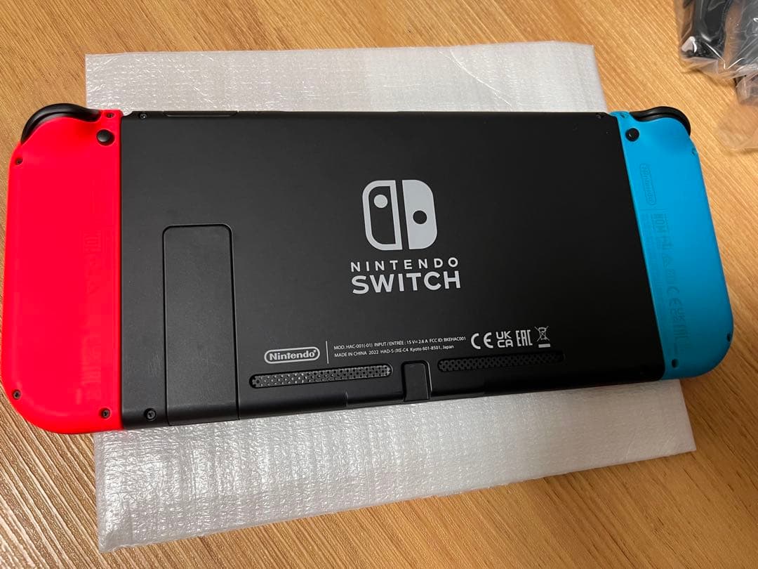 Nintendo Switchネオン　バッテリー強化版箱付プロコントローラー付