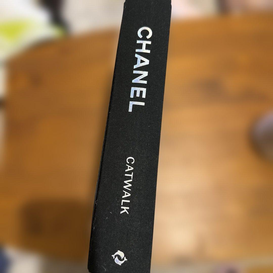 CHANEL CATWALK シャネル キャットウォーク