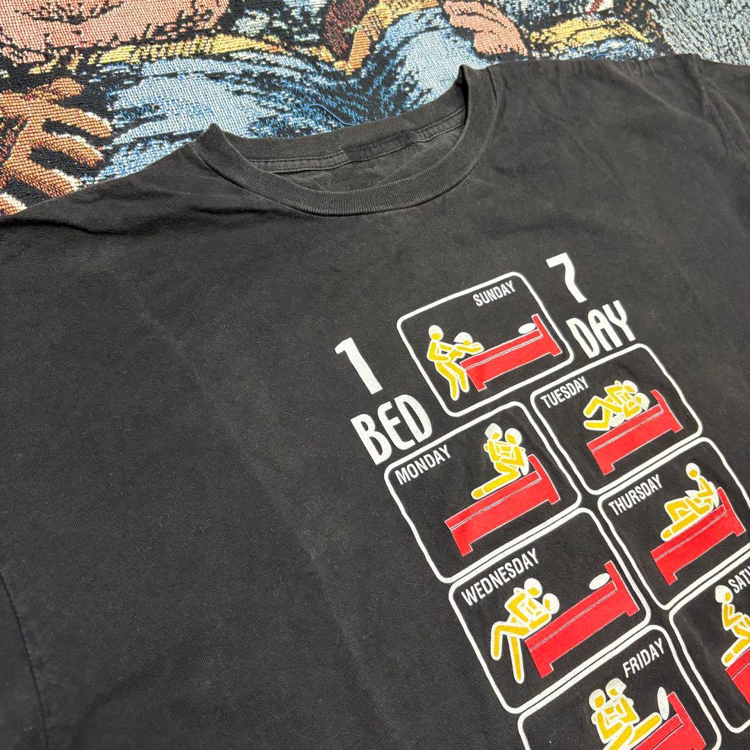 90s \"1 BED 7 DAY”エロジョーク tシャツ