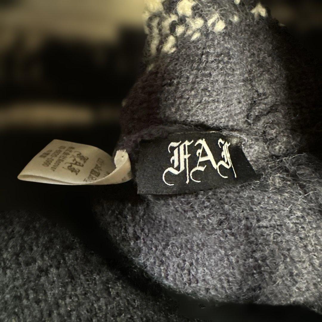 専用 fake as flowers WORLD PEACE BEANIE