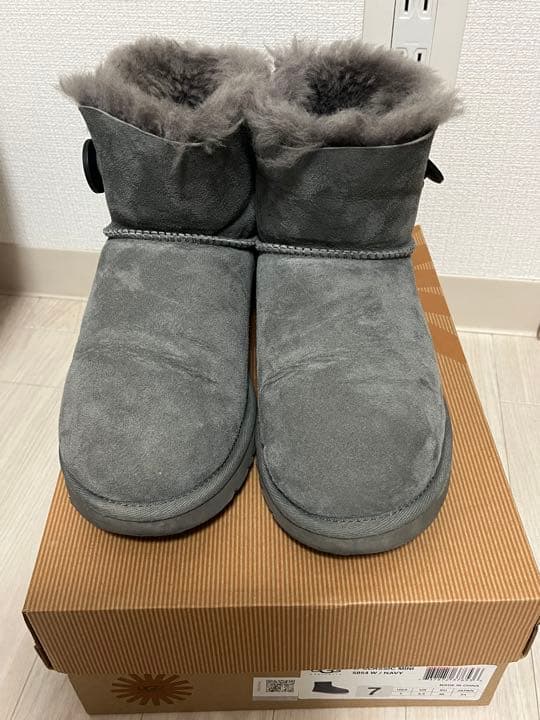 UGG ムートンブーツ　24cm グレー