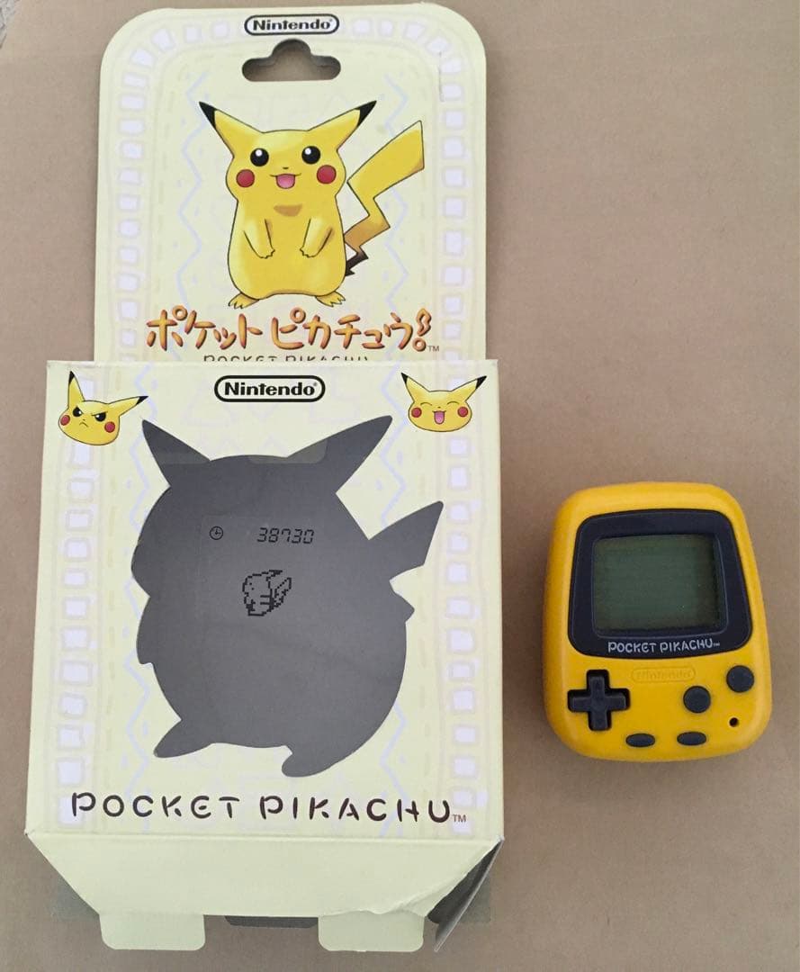 ポケットピカチュウ！箱説付き＋未使用ベルトケース　任天堂1998年ポケモン当時物