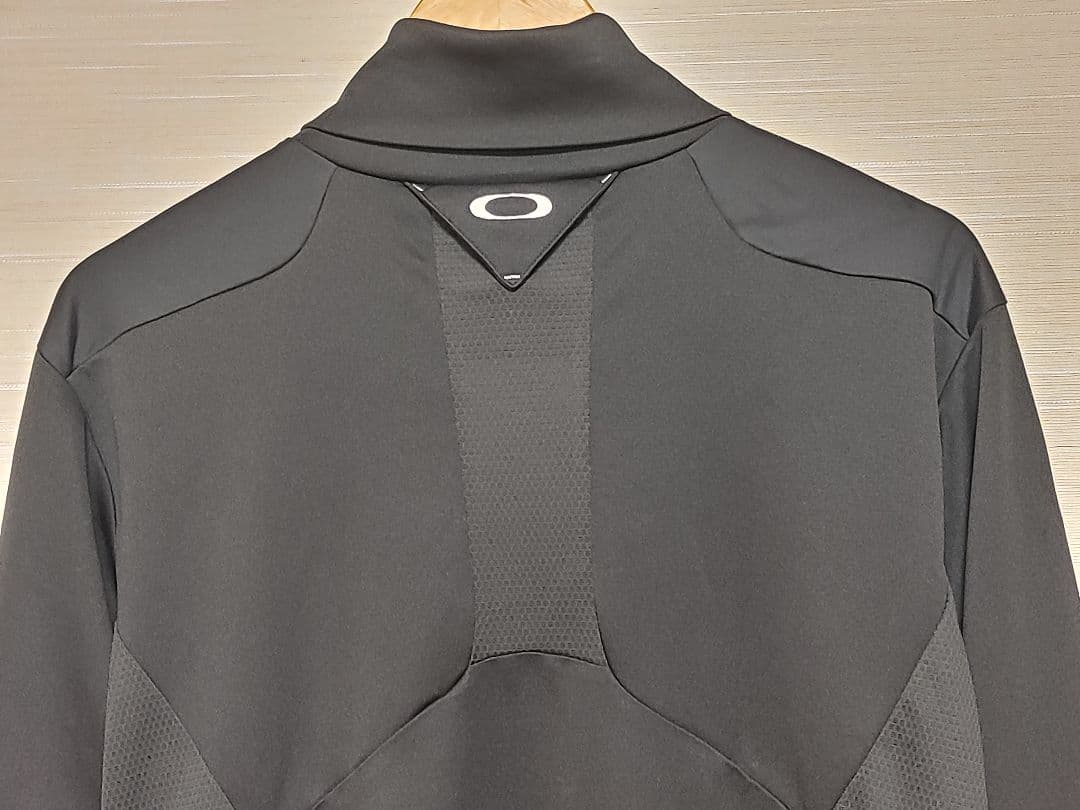 【新品】OAKLEY オークリー スカル タートルネックシャツ Ｌ ブラック