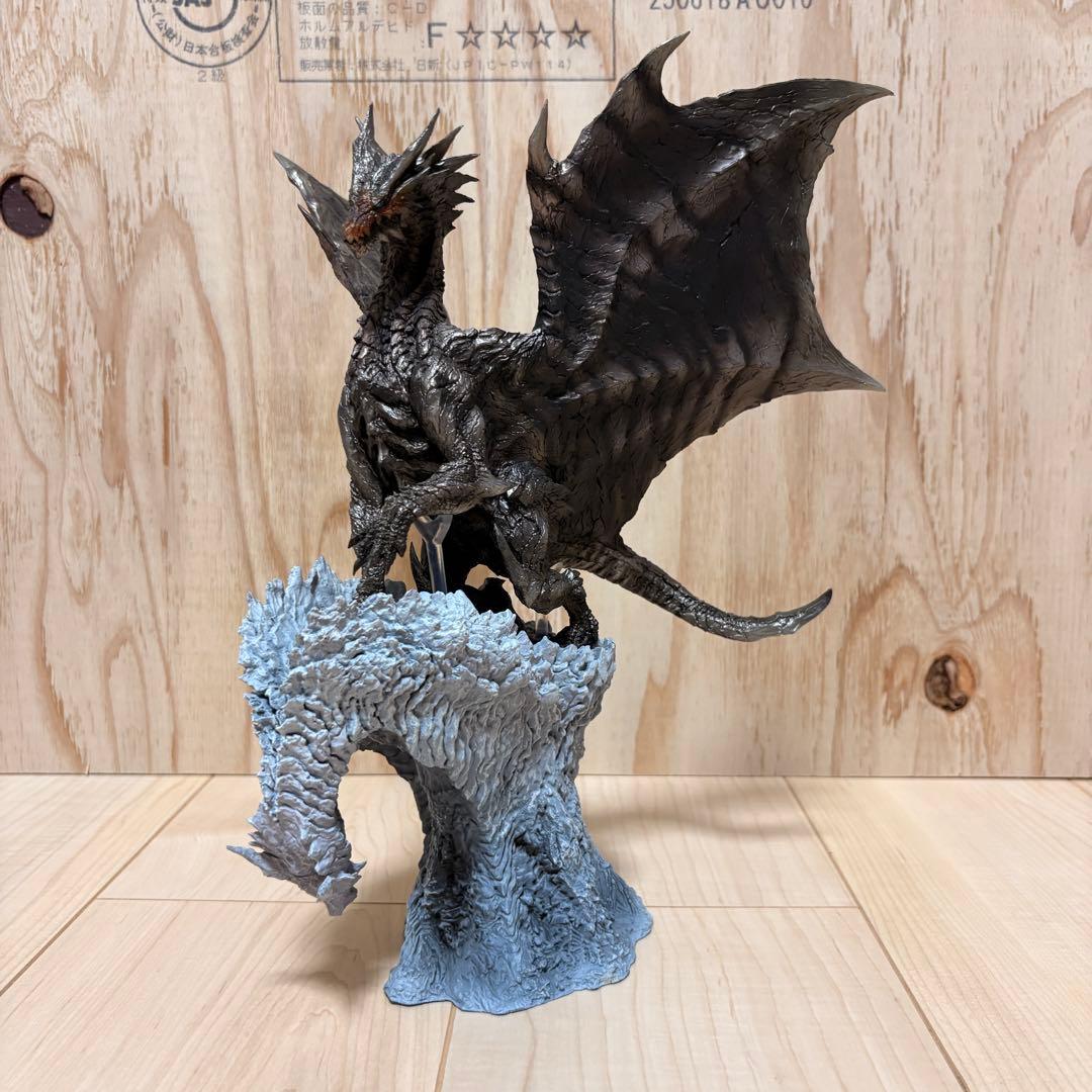 モンスターハンター クリエイターズモデル 鋼龍 クシャルダオラ フィギュア