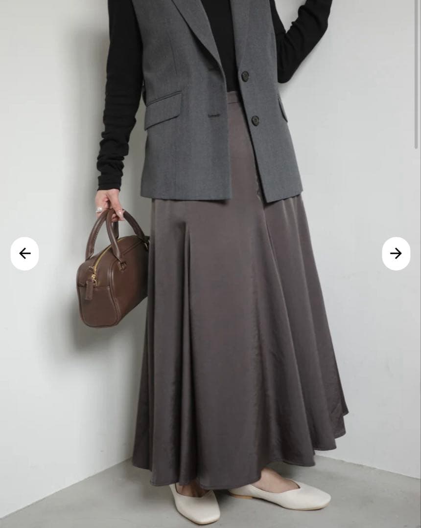 【美品】STRATA グロッシーボリュームフレアスカート　チャコール　S